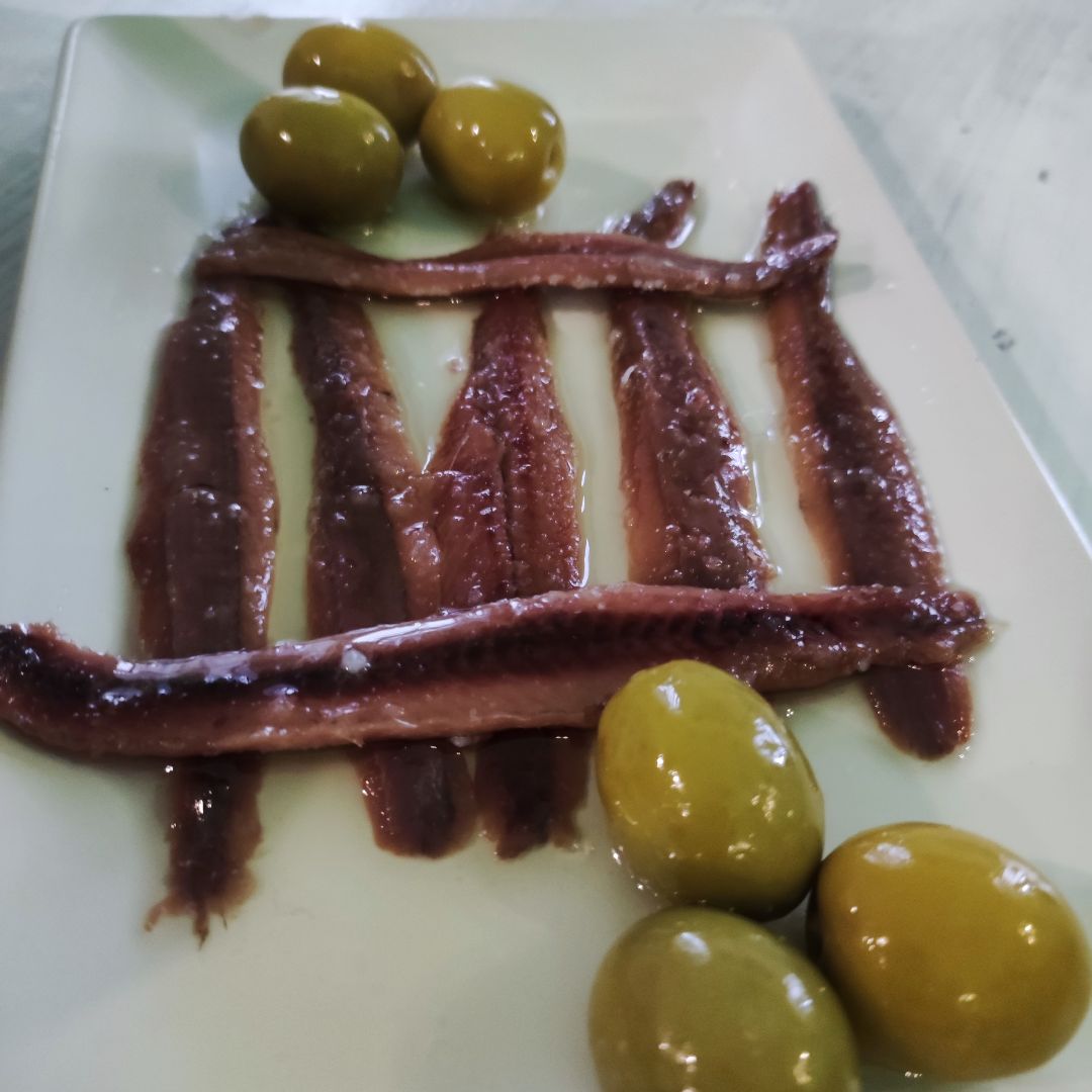 Octavilla d'anchois à Santoña, Cantabrie