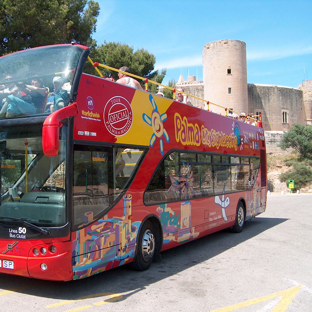 Autobus turistico Palma di Maiorca, Isole Baleari